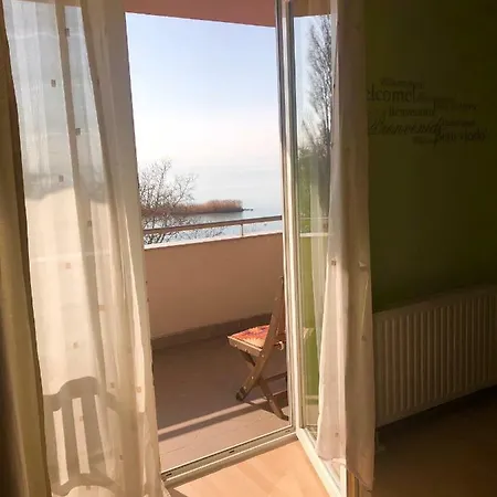Club218 Varga Wellnessapartman 아파트