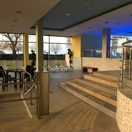 Club218 Varga Wellnessapartman 시오포크