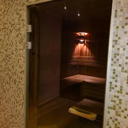 아파트 Club218 Varga Wellnessapartman