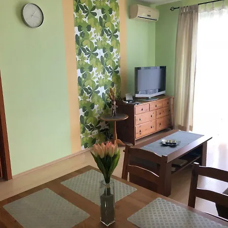 Club218 Varga Wellnessapartman 아파트