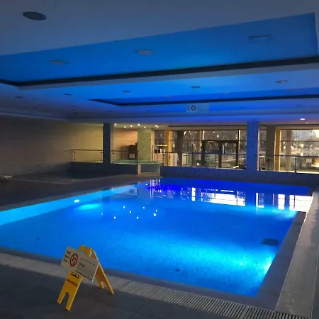 Club218 Varga Wellnessapartman * 시오포크