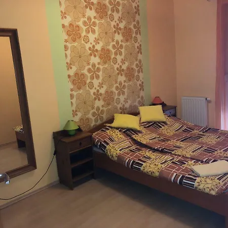 Club218 Varga Wellnessapartman *